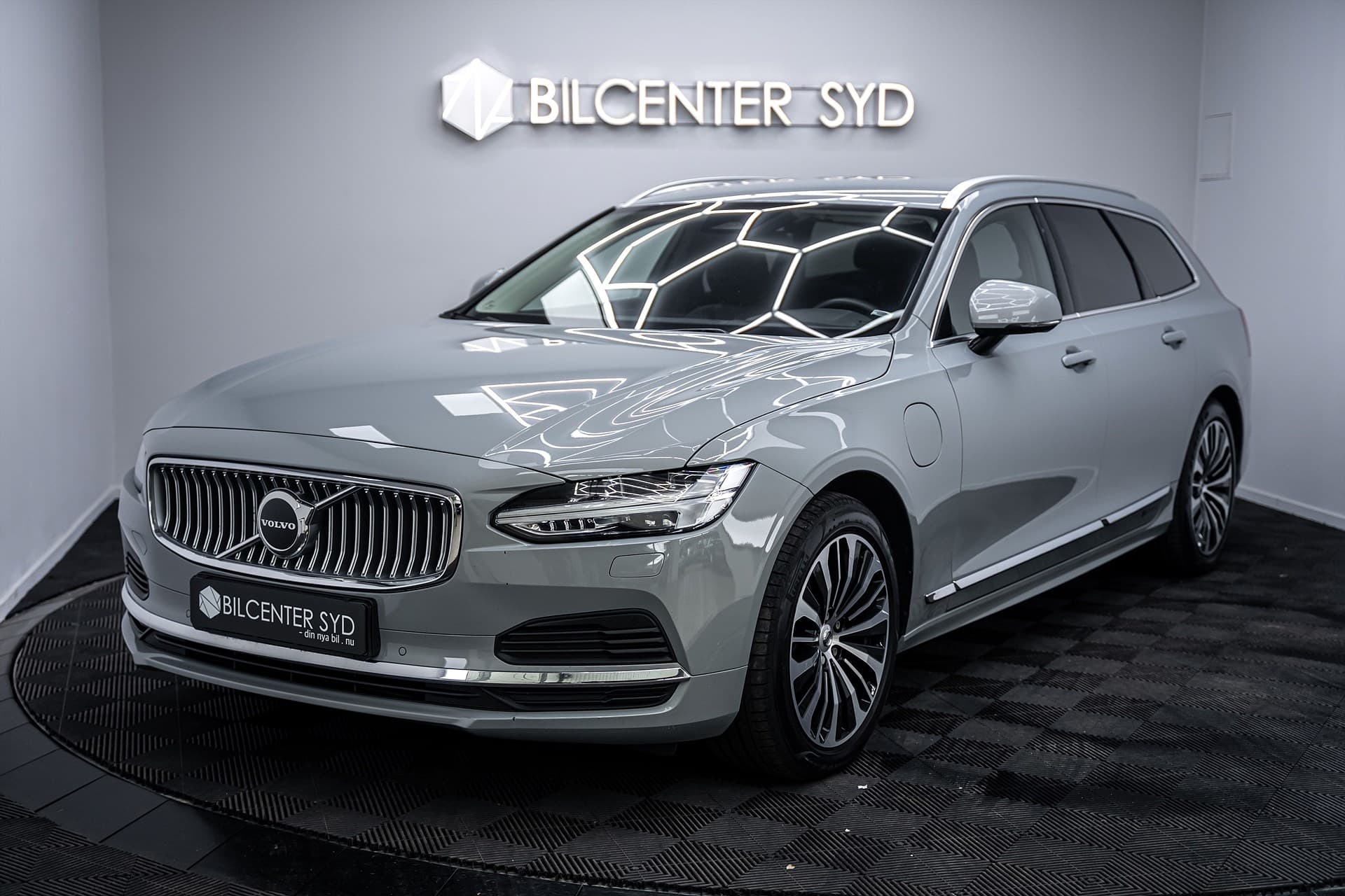 Volvo V90 - bild 1