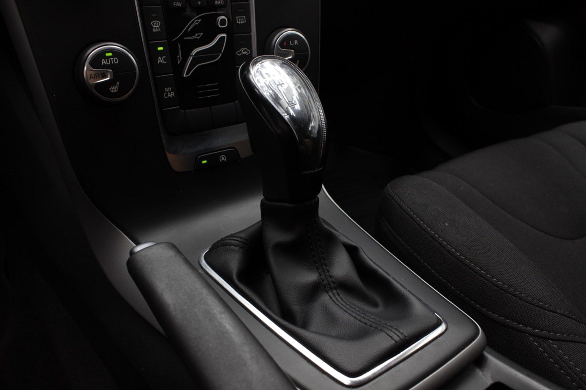 Volvo V40 - bild 17