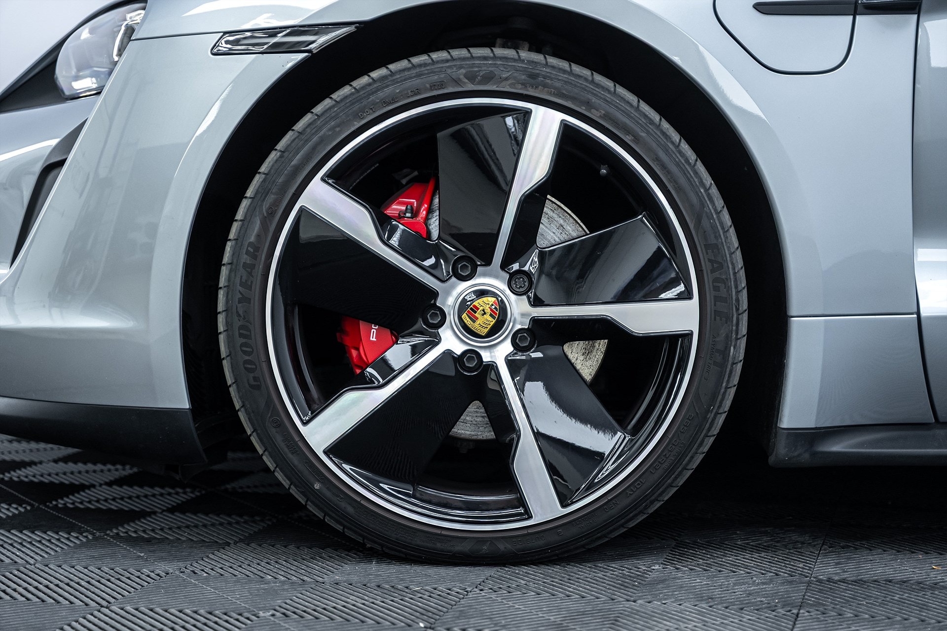 Porsche Taycan 4S - bild 3