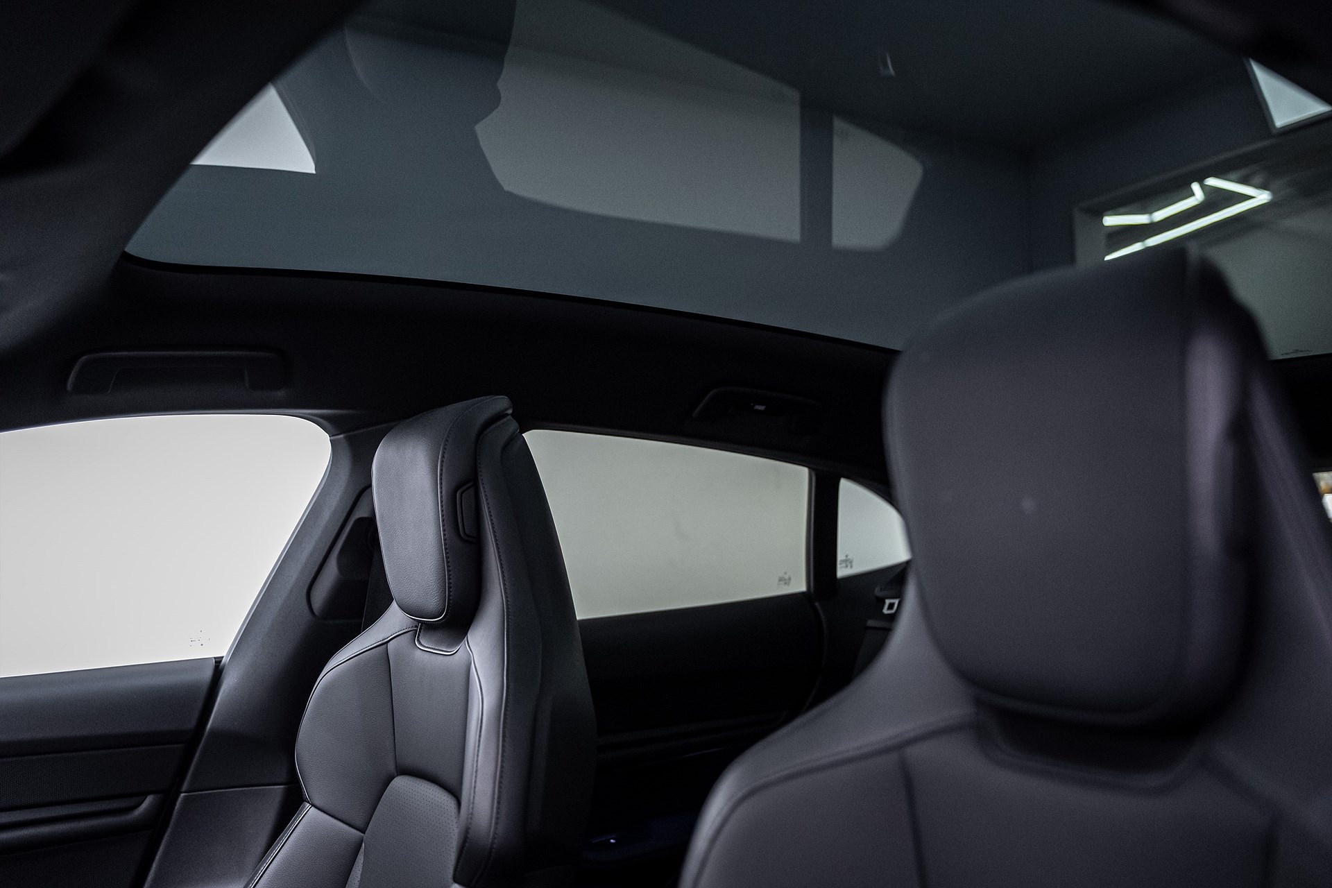 Porsche Taycan 4S - bild 24
