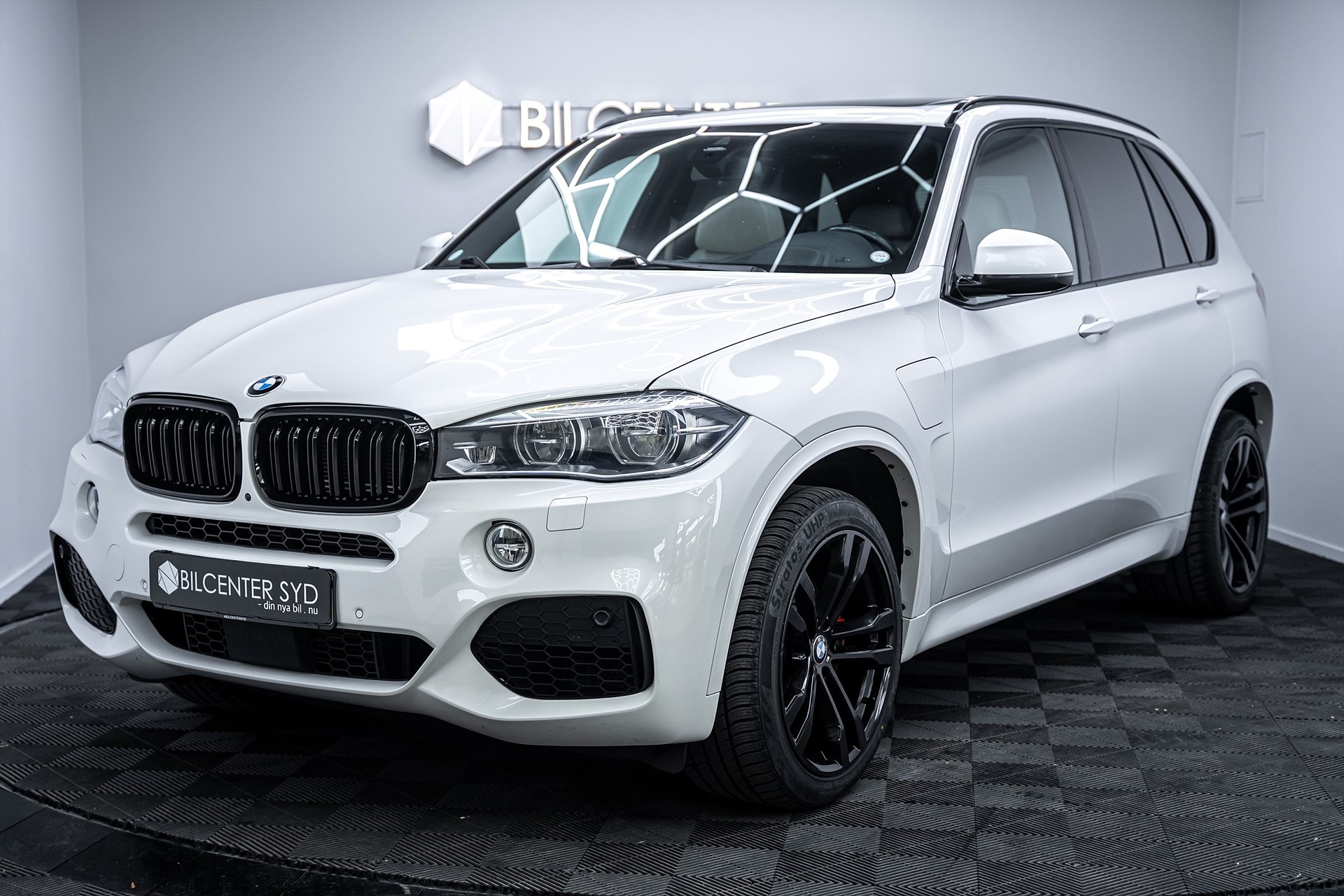 BMW X5 - bild 1
