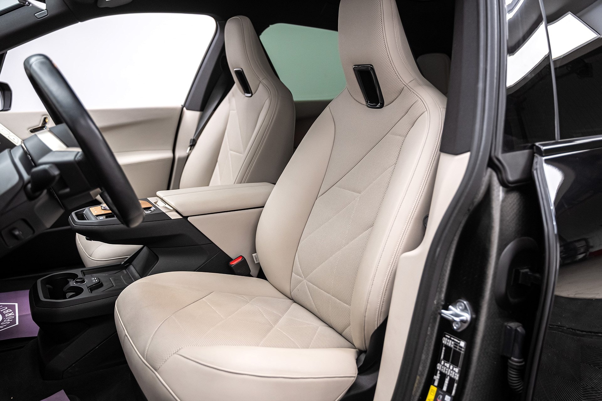 BMW iX - bild 23