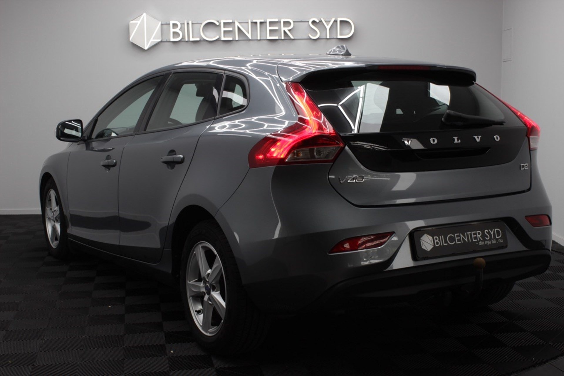 Volvo V40 - bild 8
