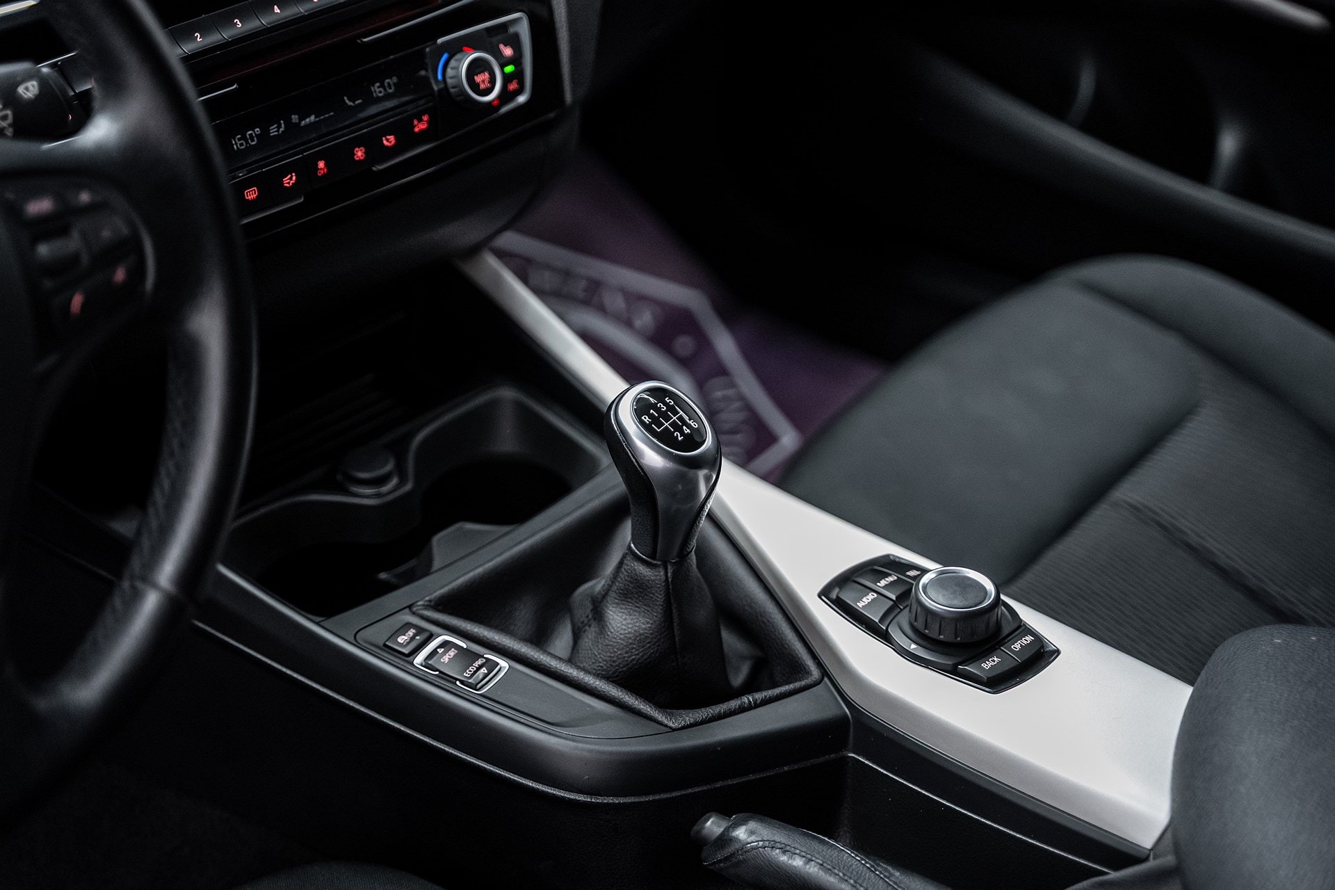 BMW 118d - bild 16