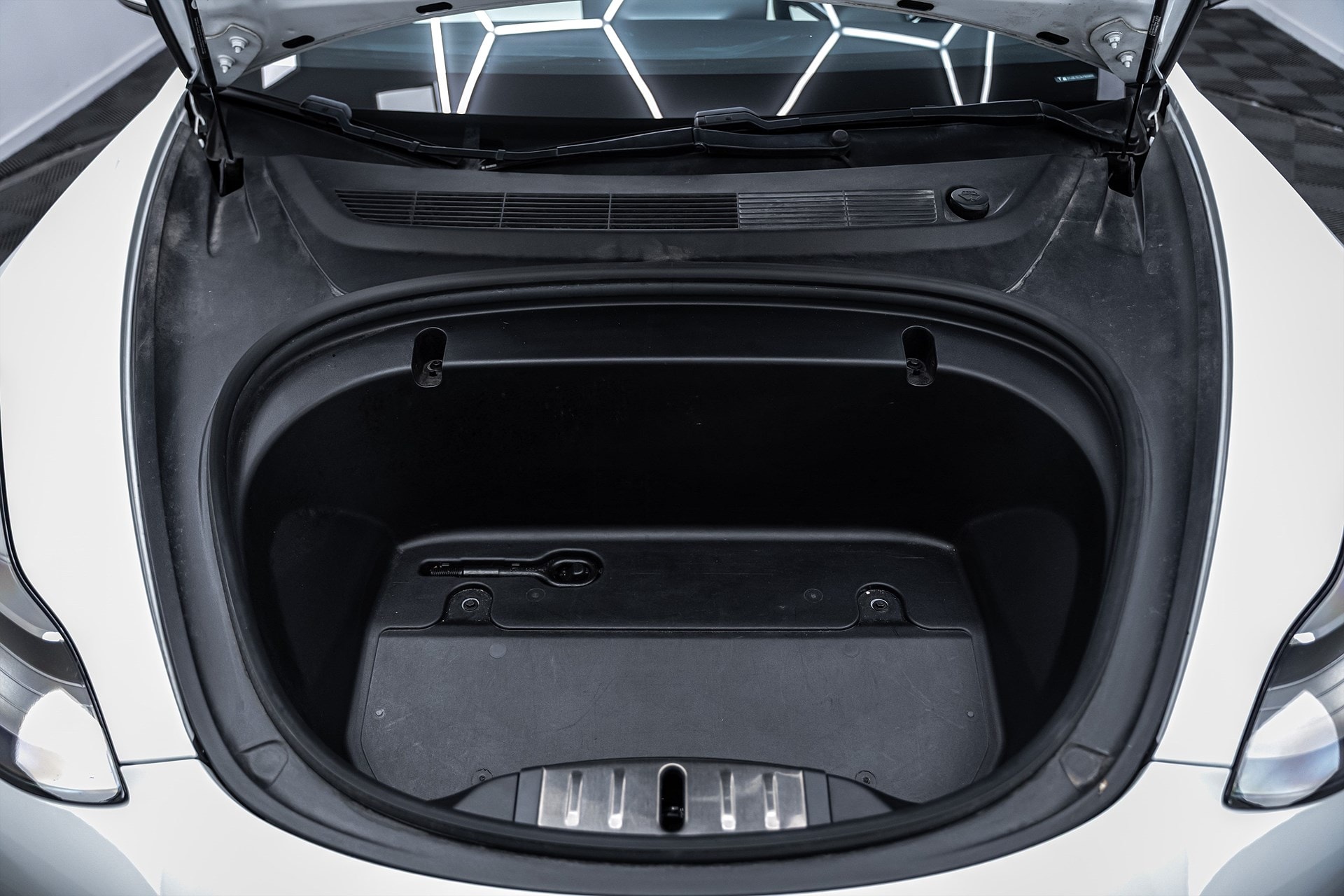 Tesla Model 3 - bild 5