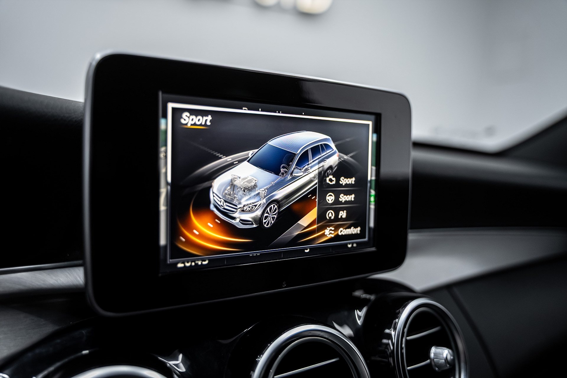 Mercedes-Benz C220 - bild 21