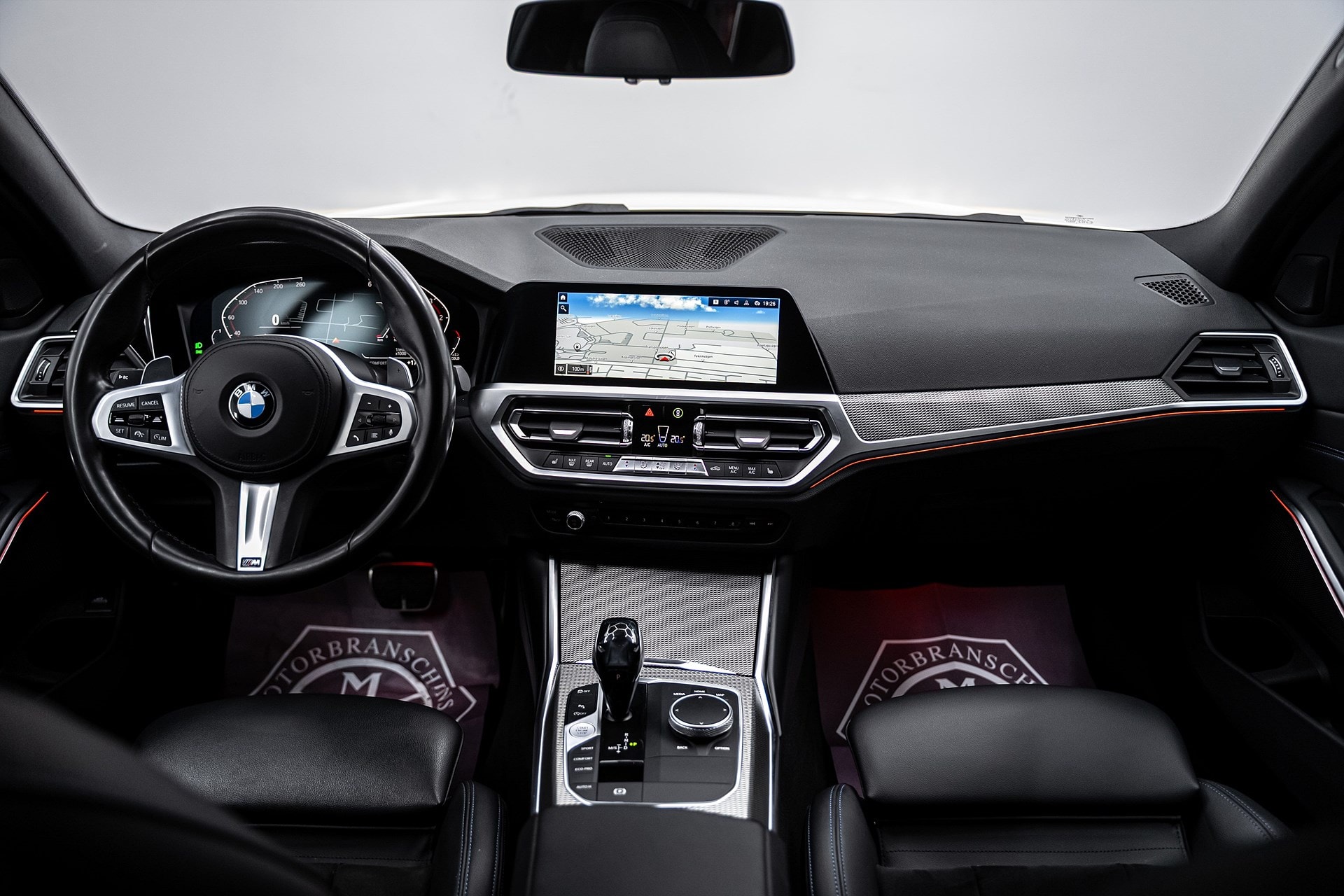BMW 330 - bild 24
