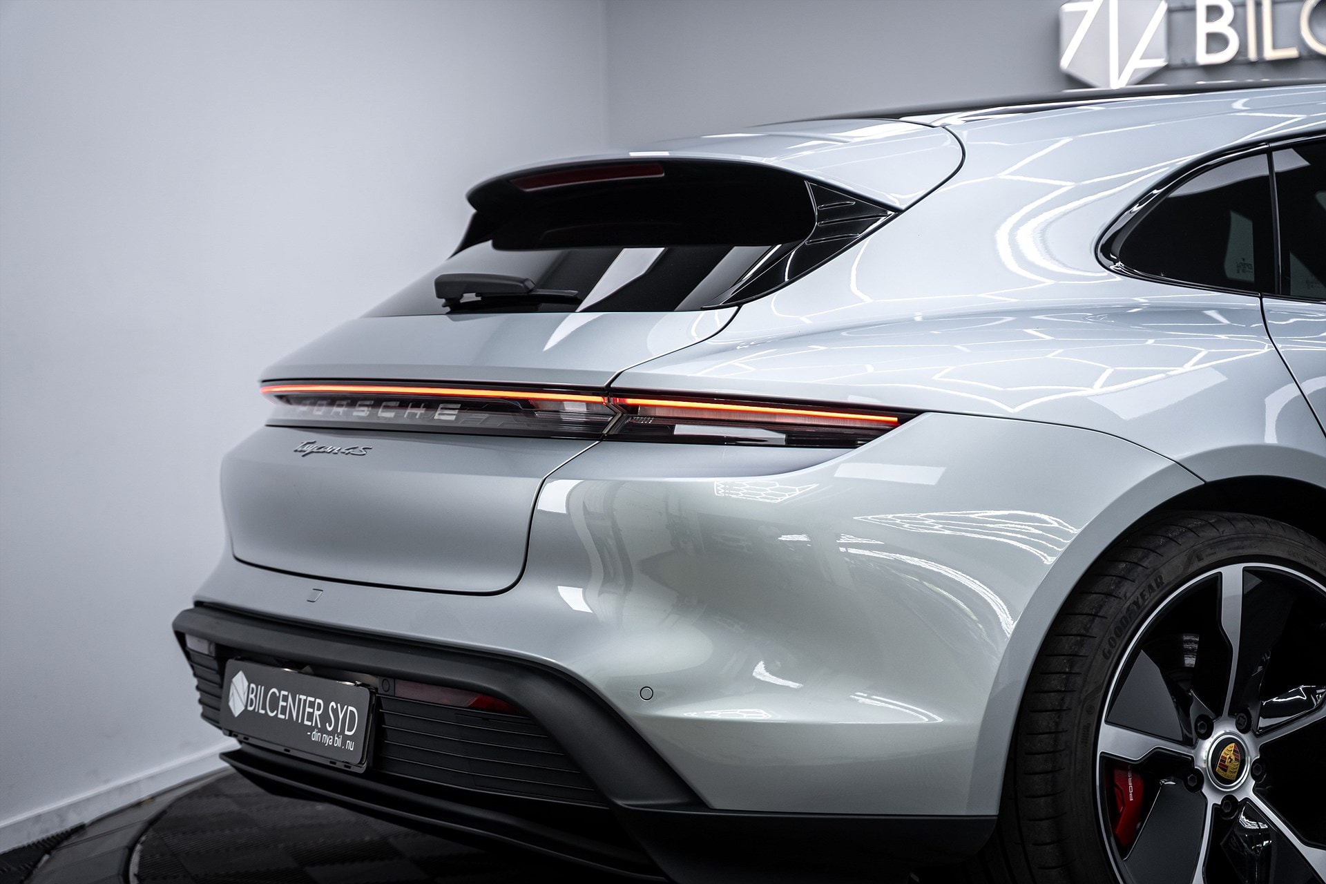 Porsche Taycan 4S - bild 9