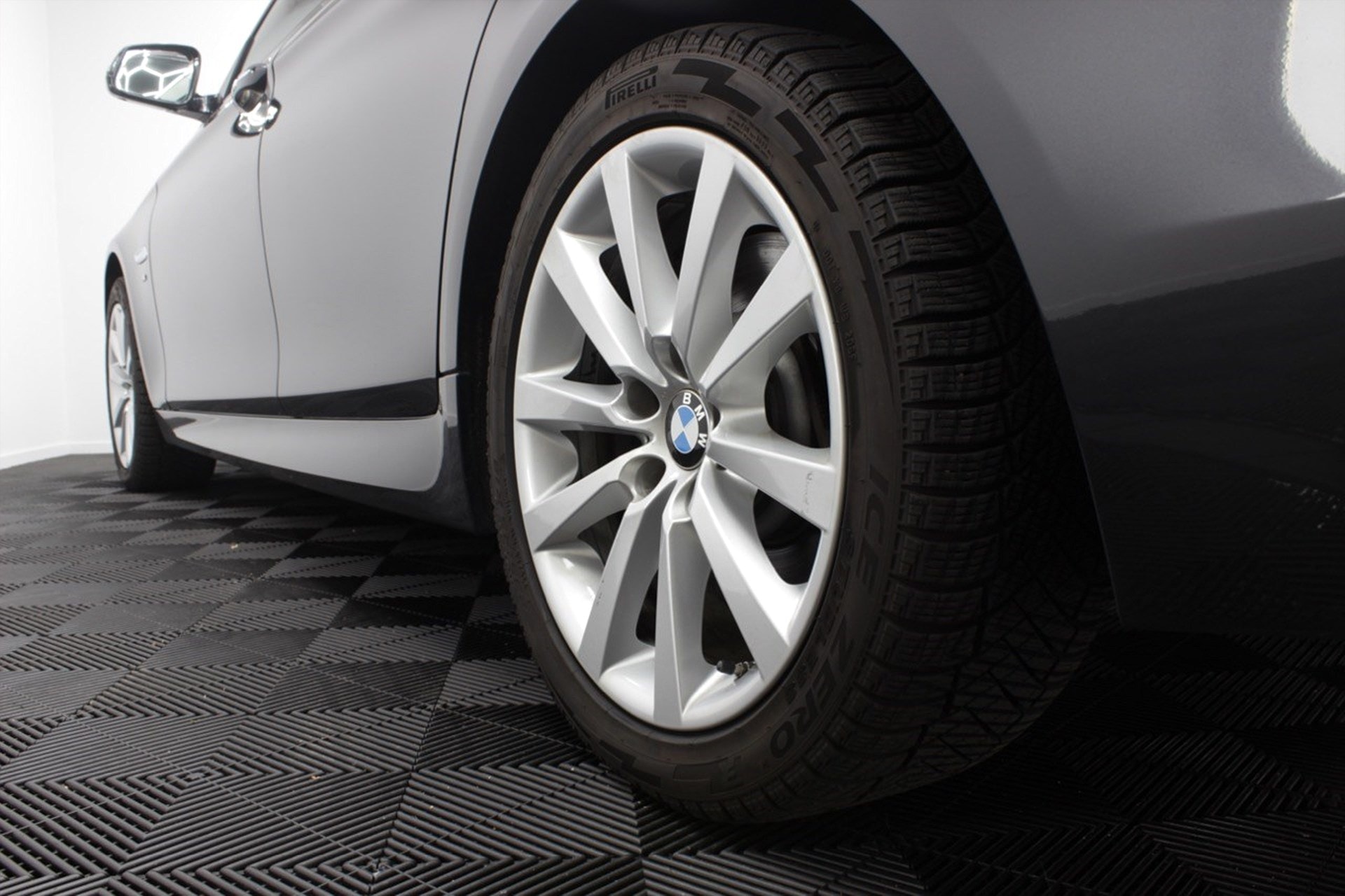 BMW 530 - bild 4