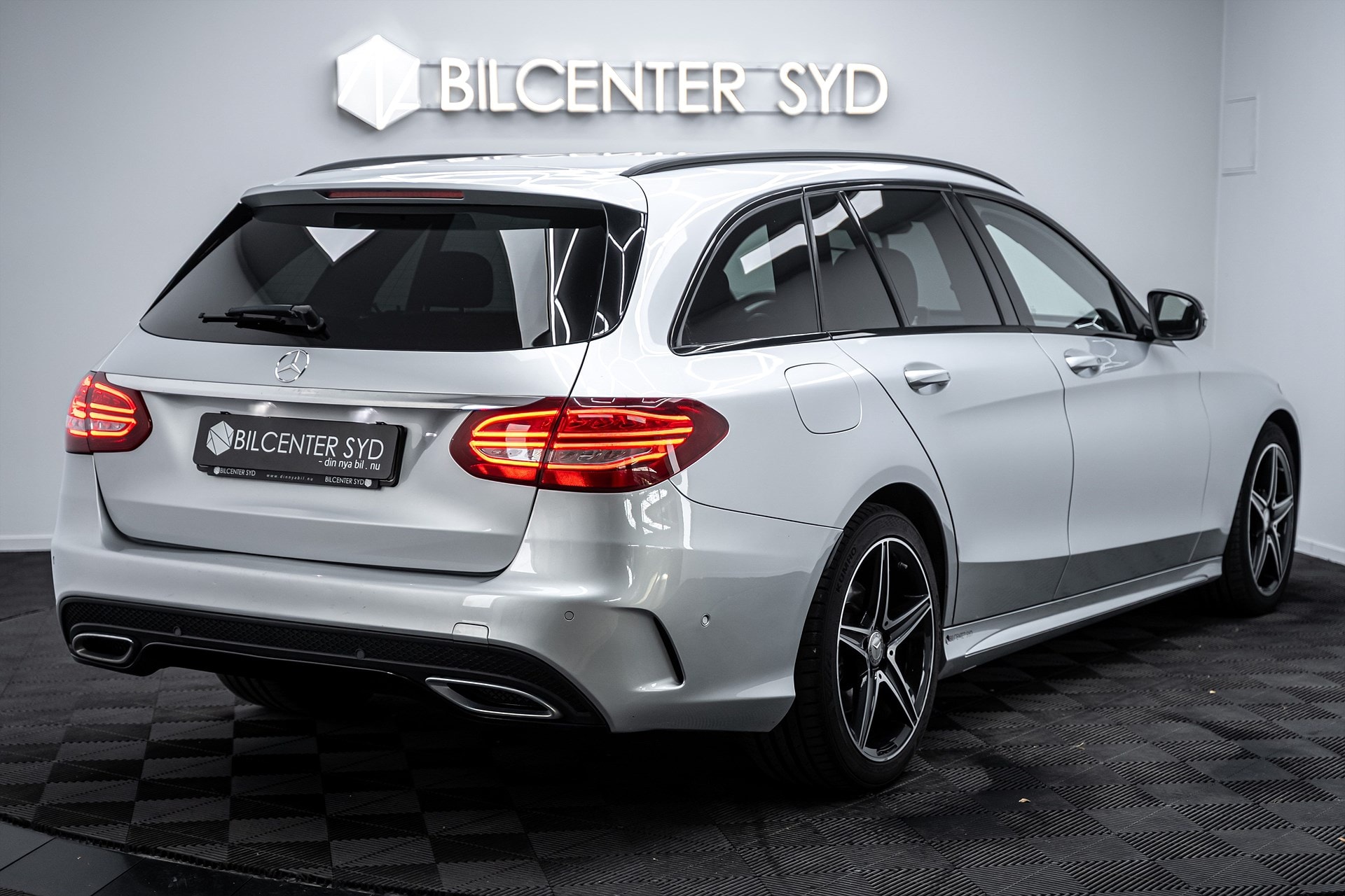 Mercedes-Benz C220 - bild 8