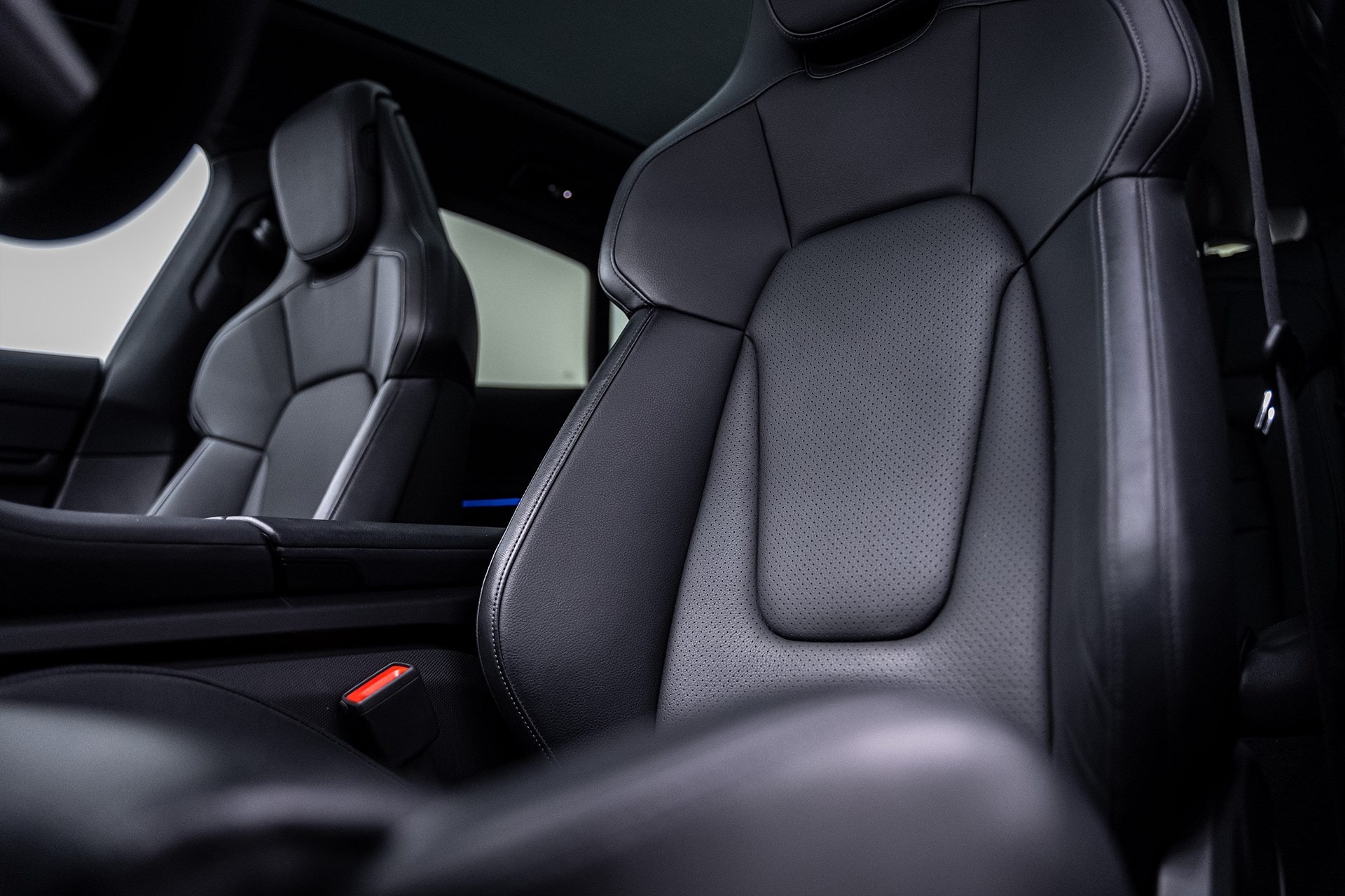 Porsche Taycan 4S - bild 22