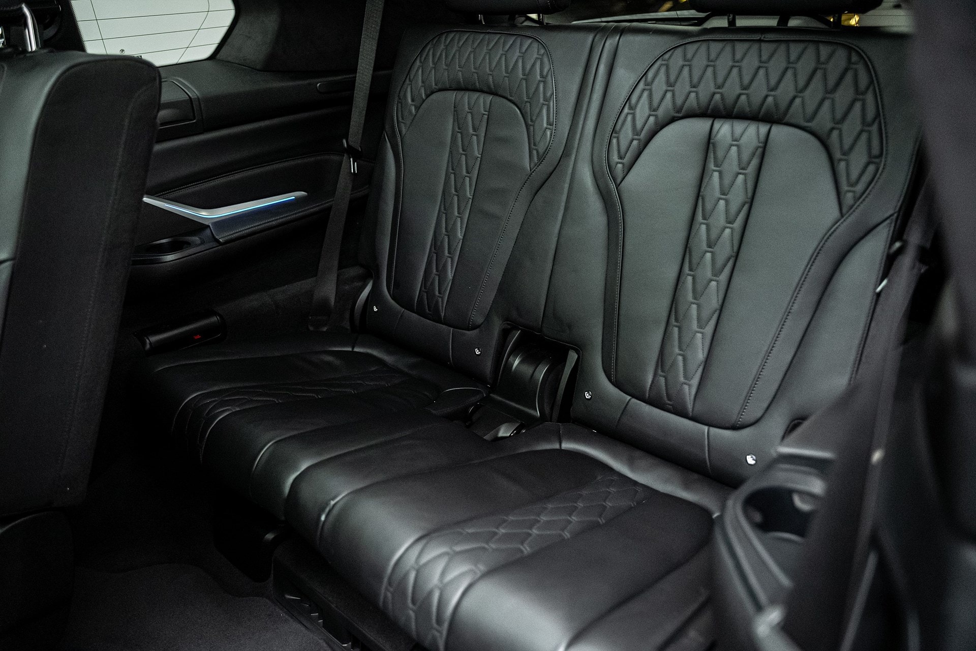 BMW X7 - bild 27