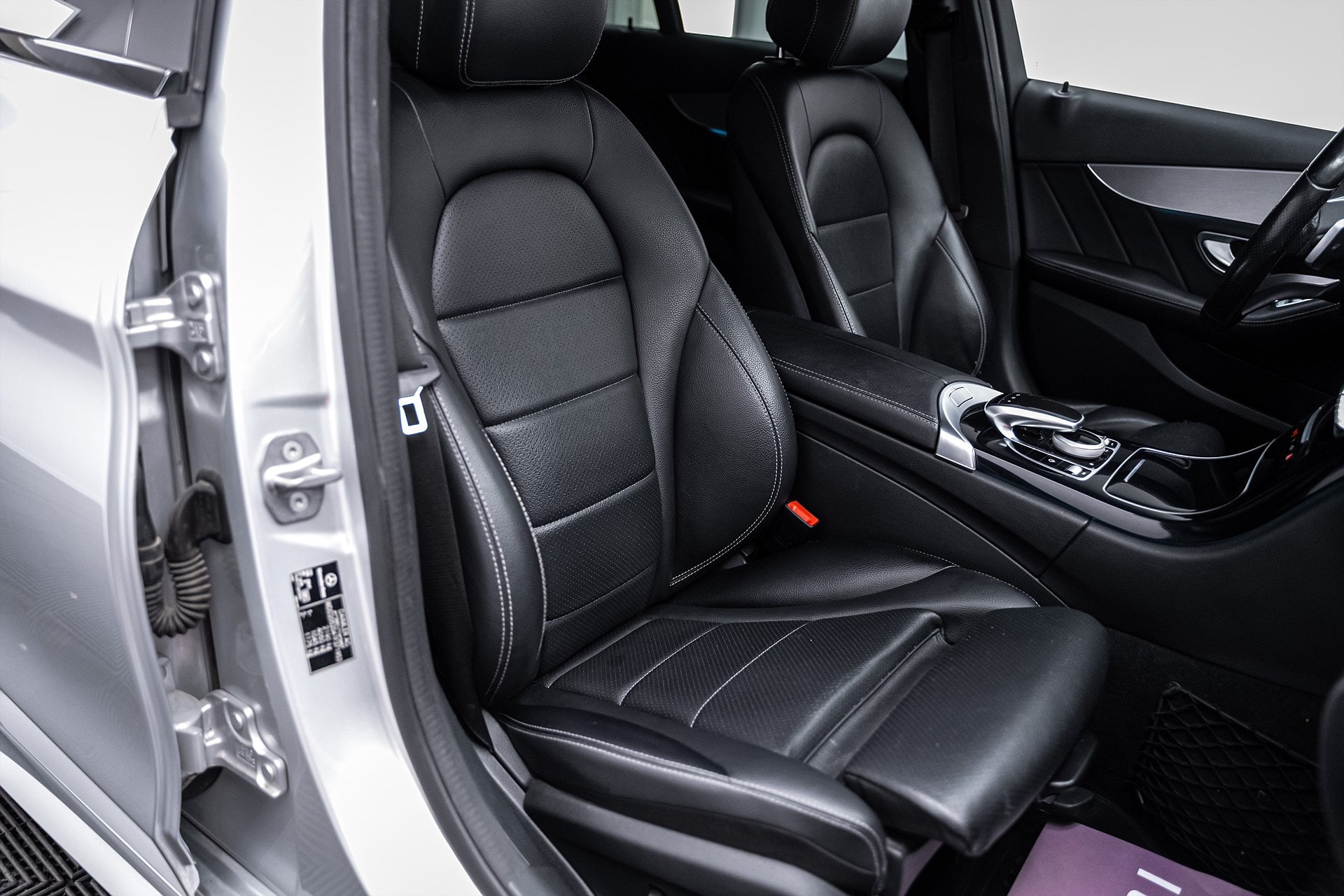 Mercedes-Benz C220 - bild 27