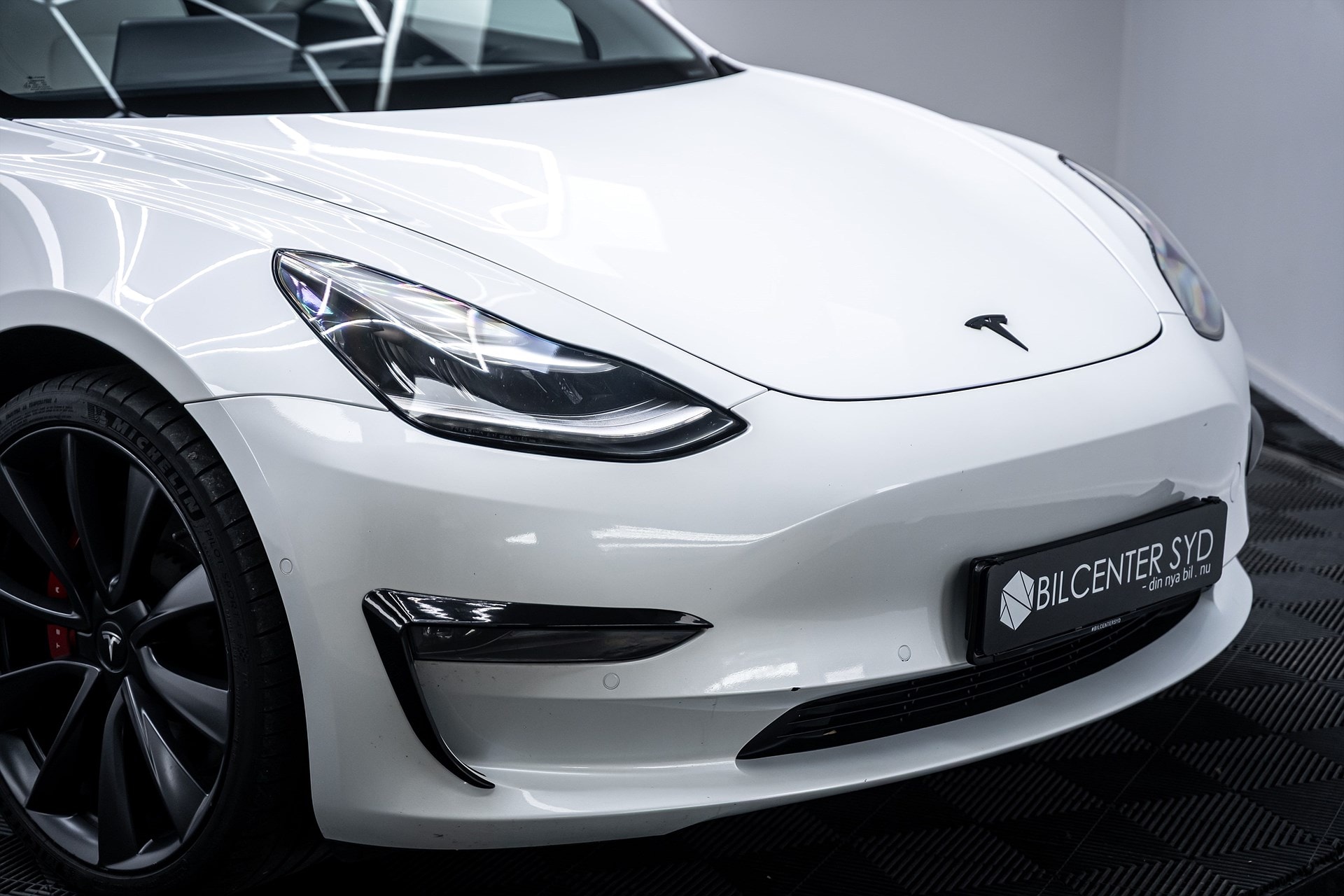 Tesla Model 3 - bild 7