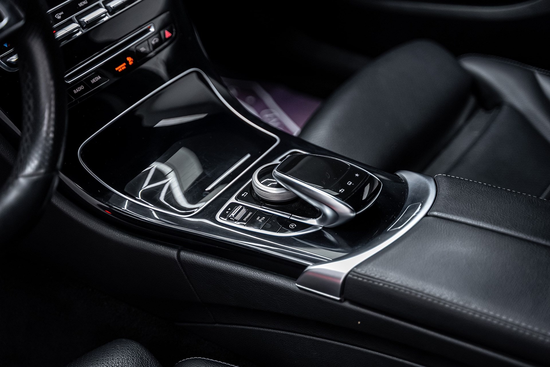 Mercedes-Benz C220 - bild 17