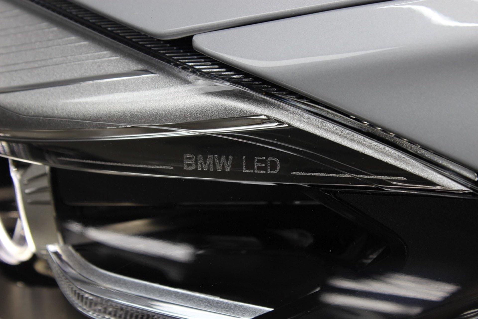 BMW 320 - bild 3