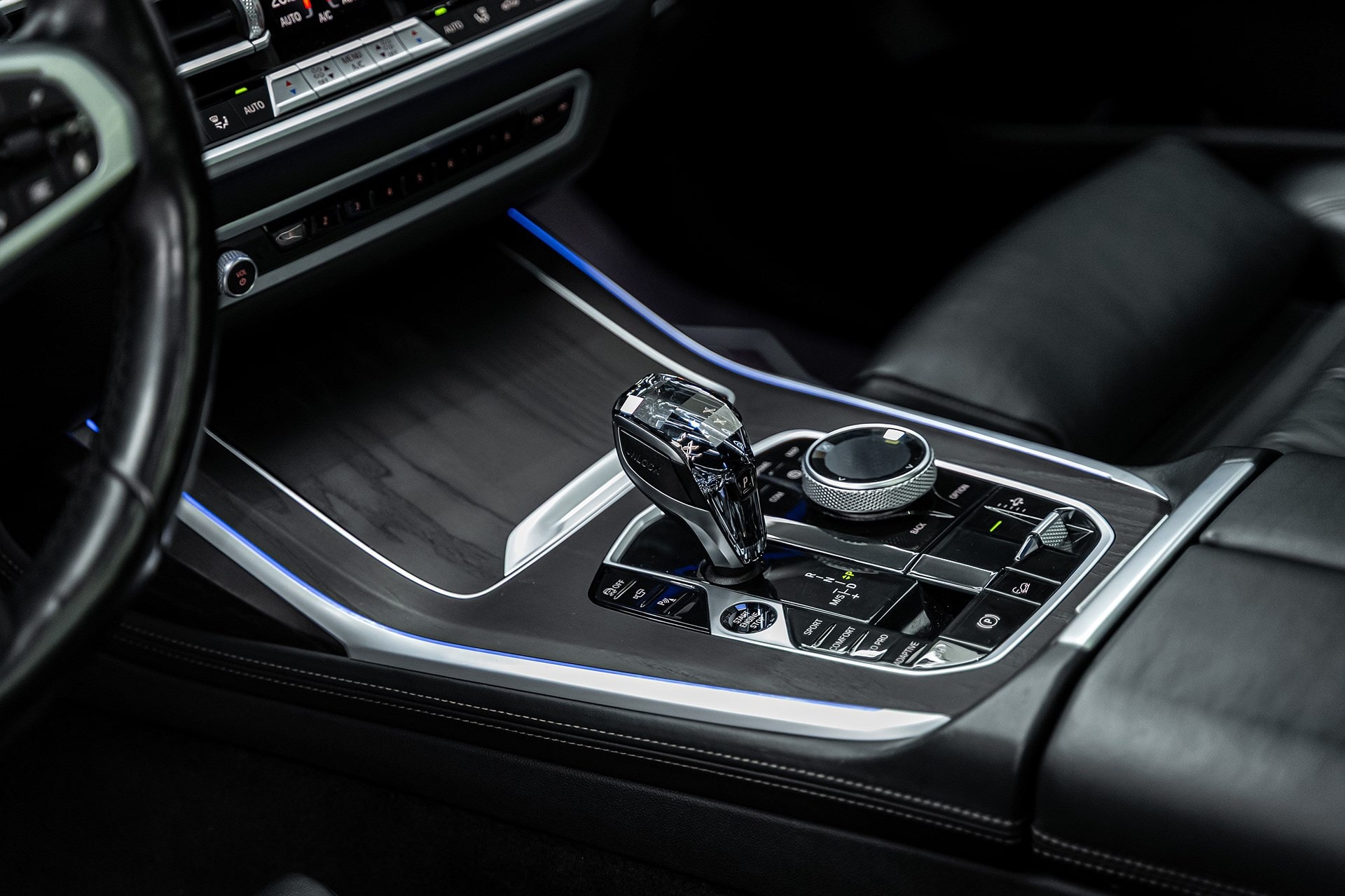 BMW X7 - bild 16