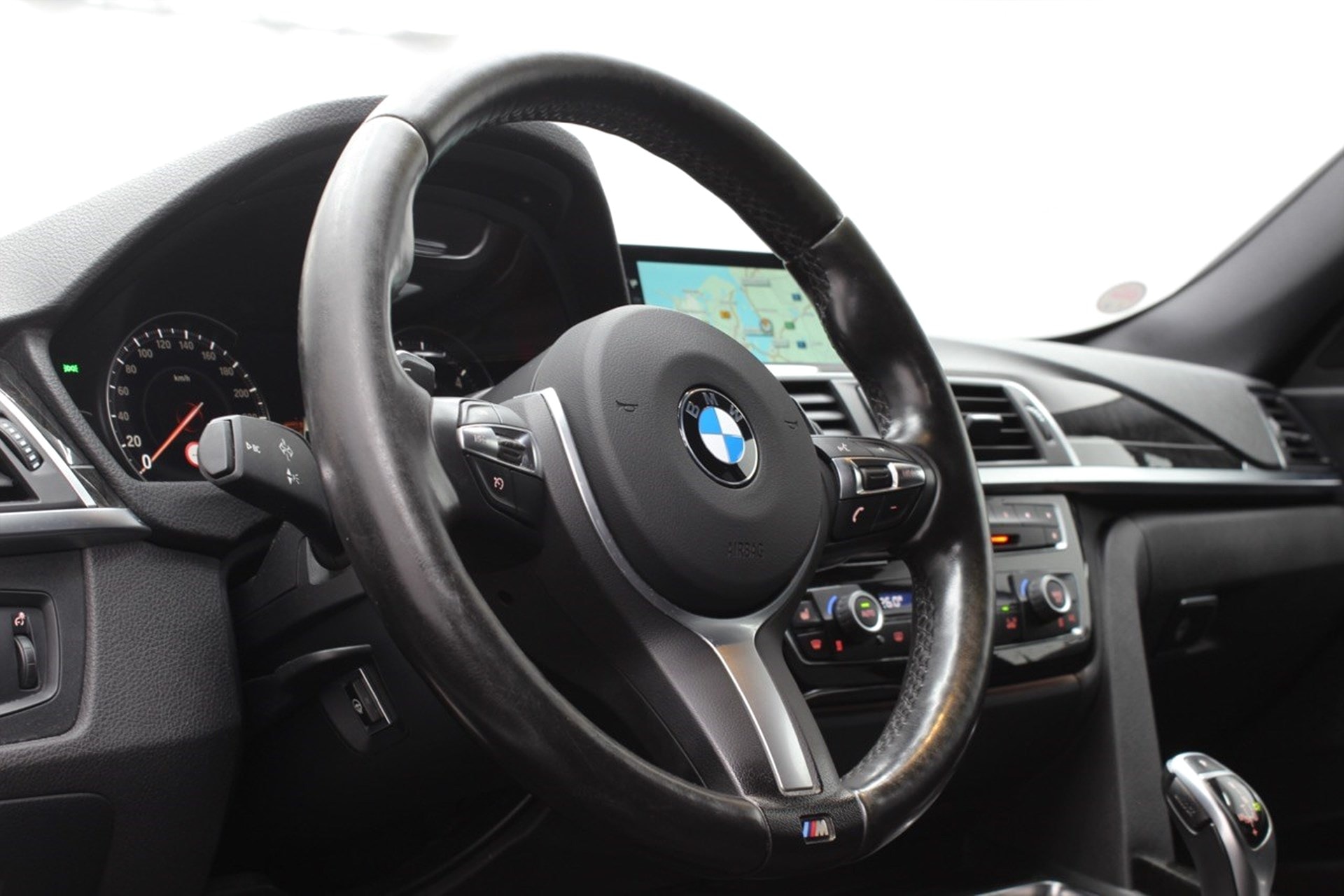 BMW 320 - bild 19
