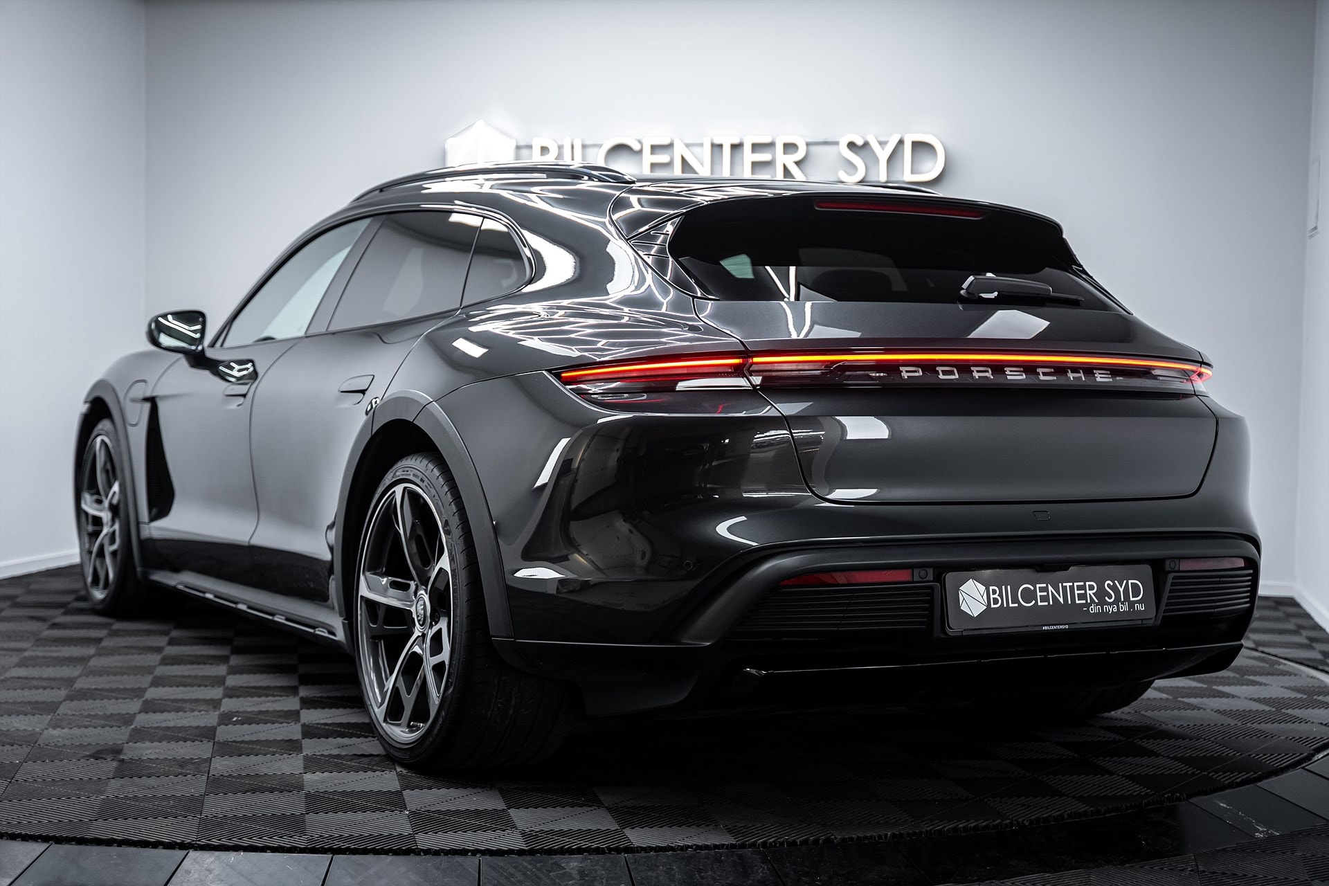 Porsche Taycan - bild 10