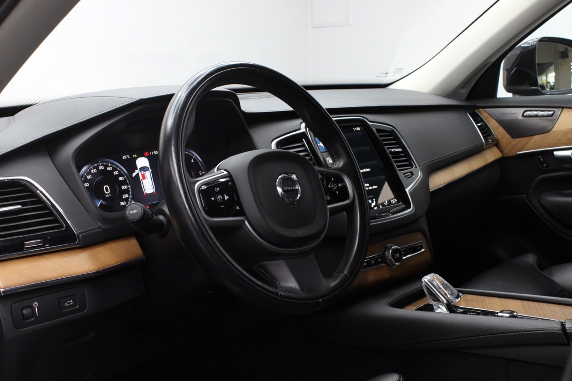 Volvo XC90 - bild 12