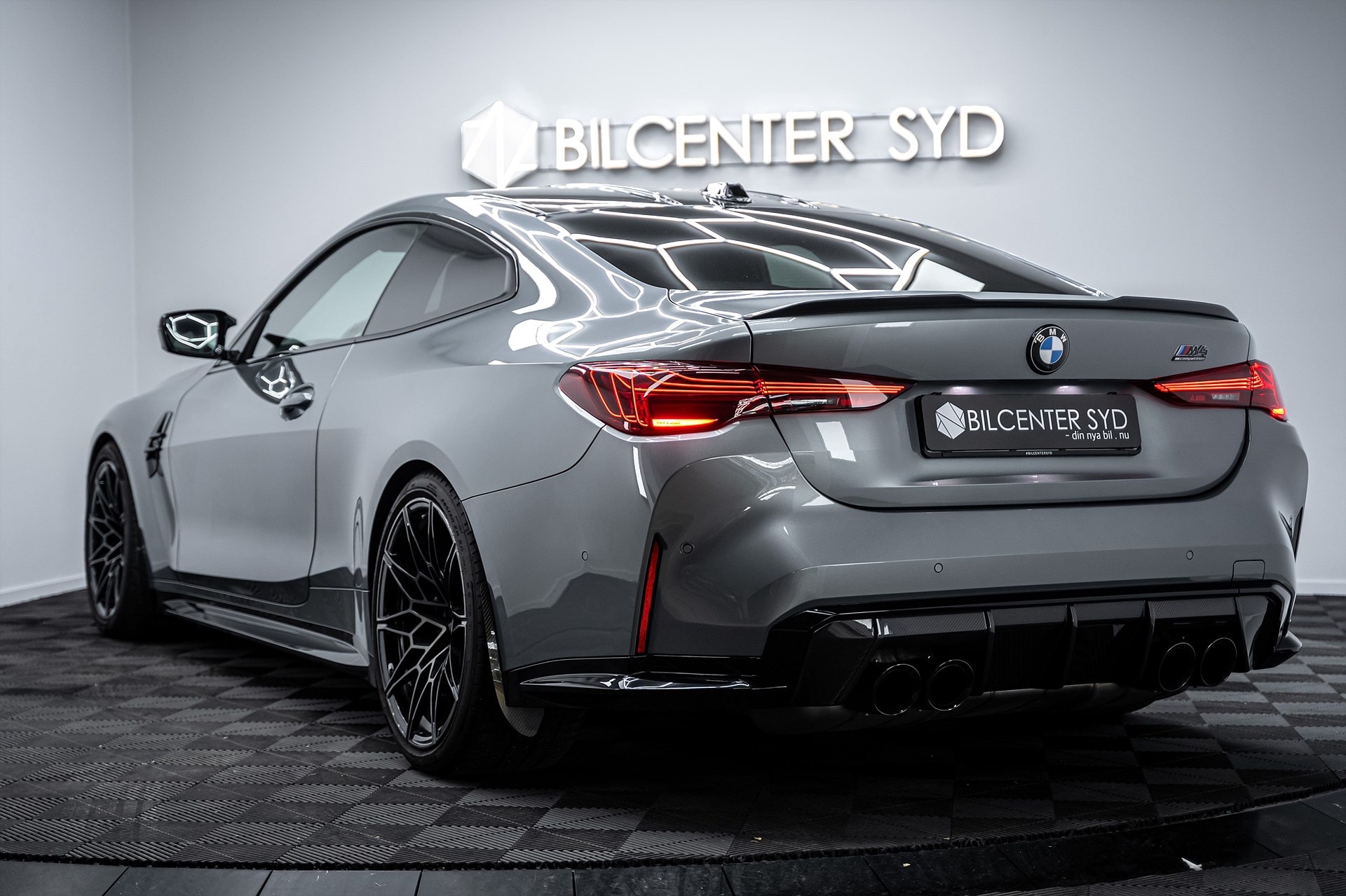 BMW M4 - bild 12