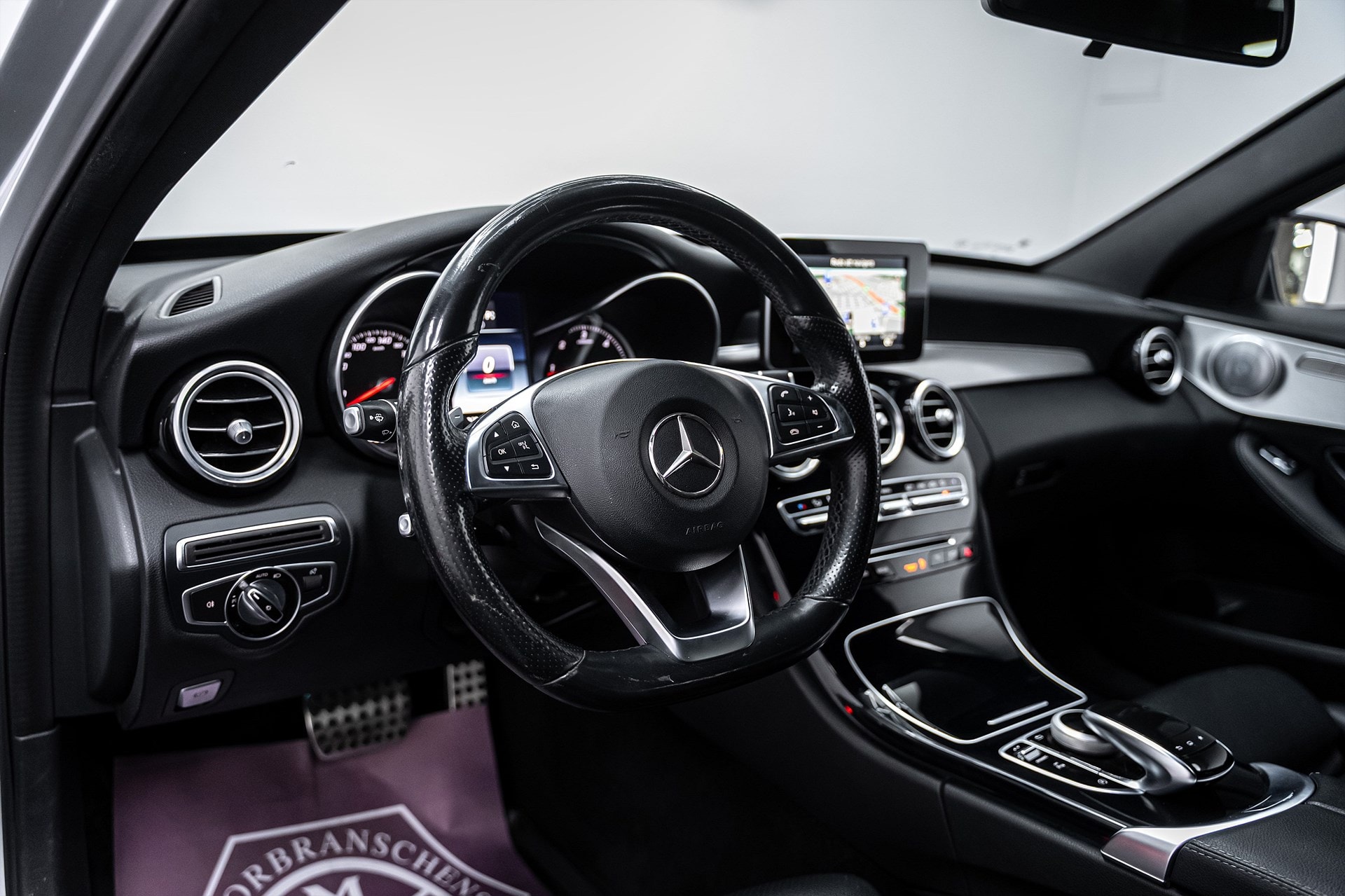 Mercedes-Benz C220 - bild 16