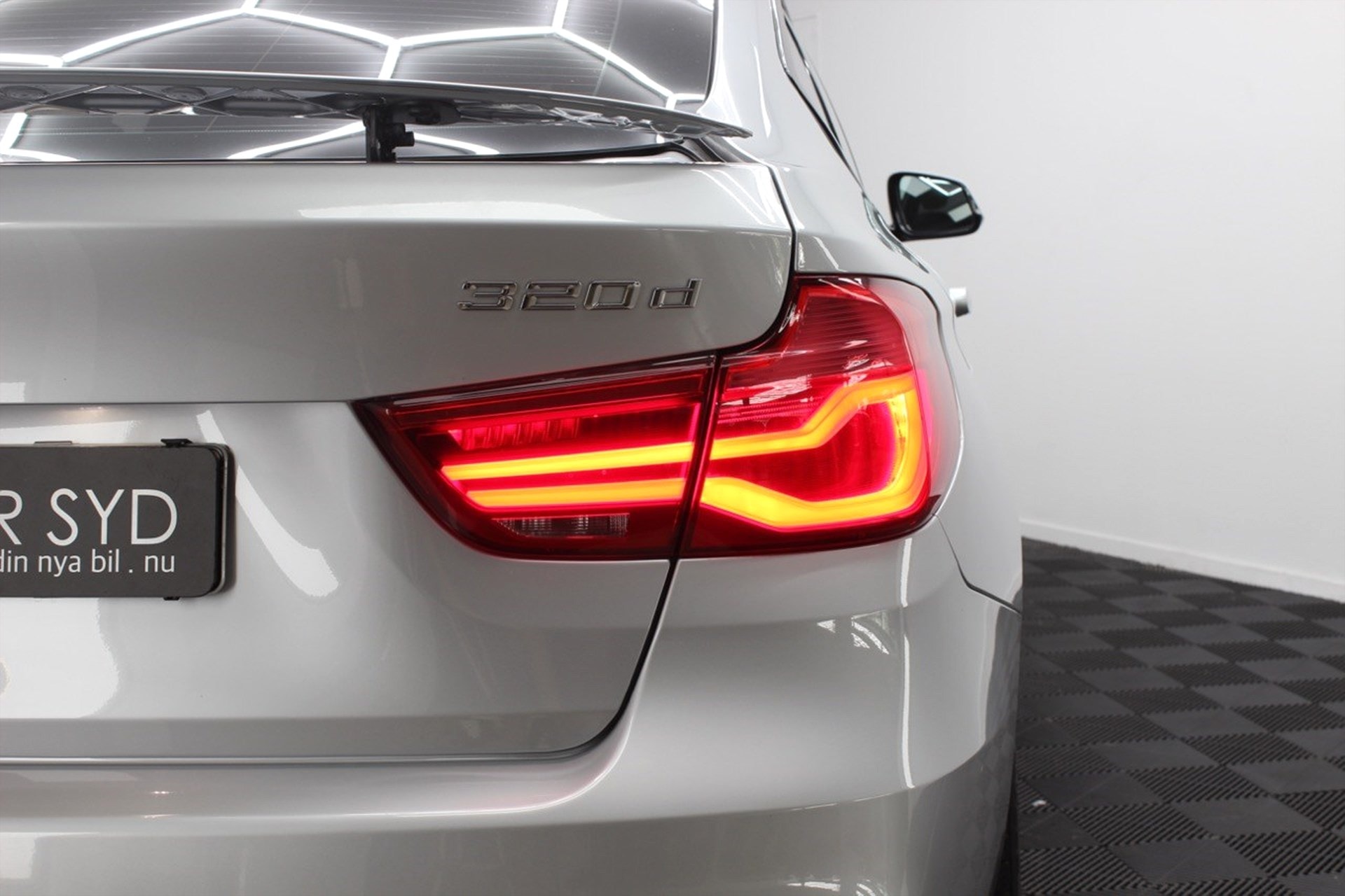 BMW 320 - bild 8