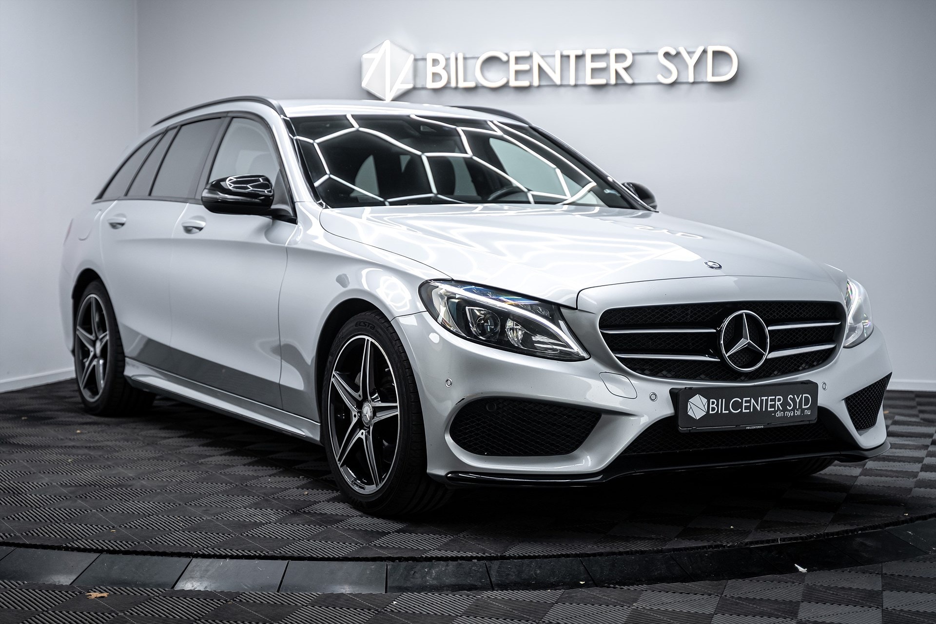 Mercedes-Benz C220 - bild 6