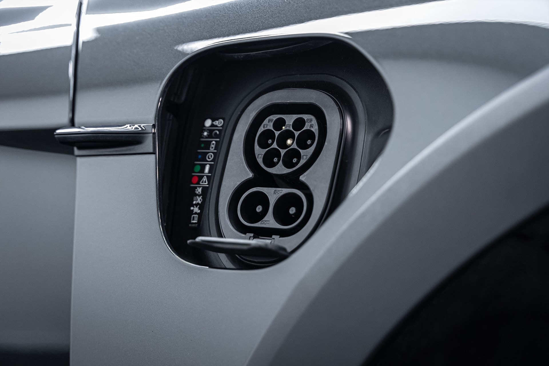 Porsche Taycan - bild 3