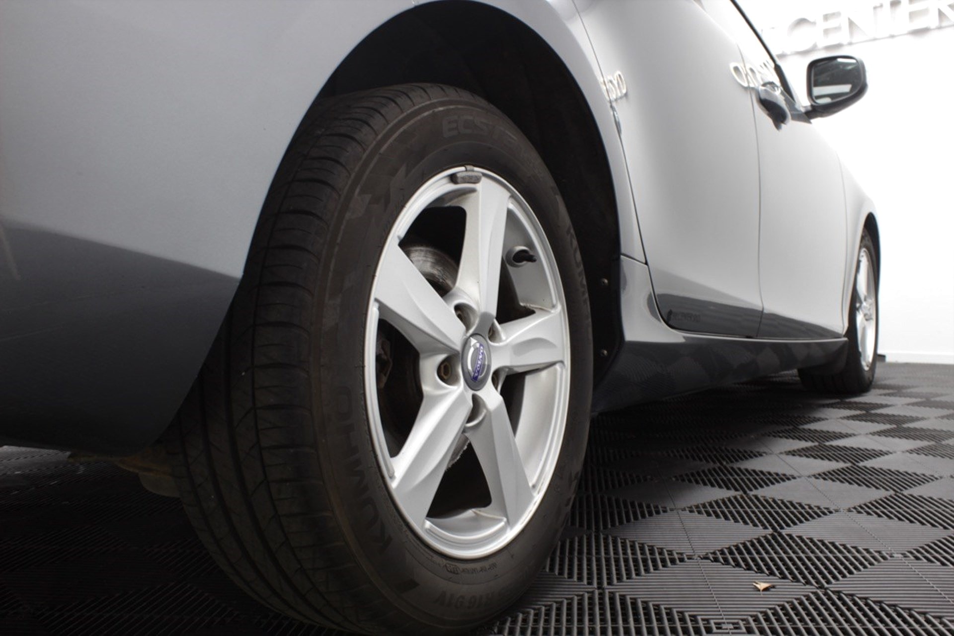 Volvo V40 - bild 18