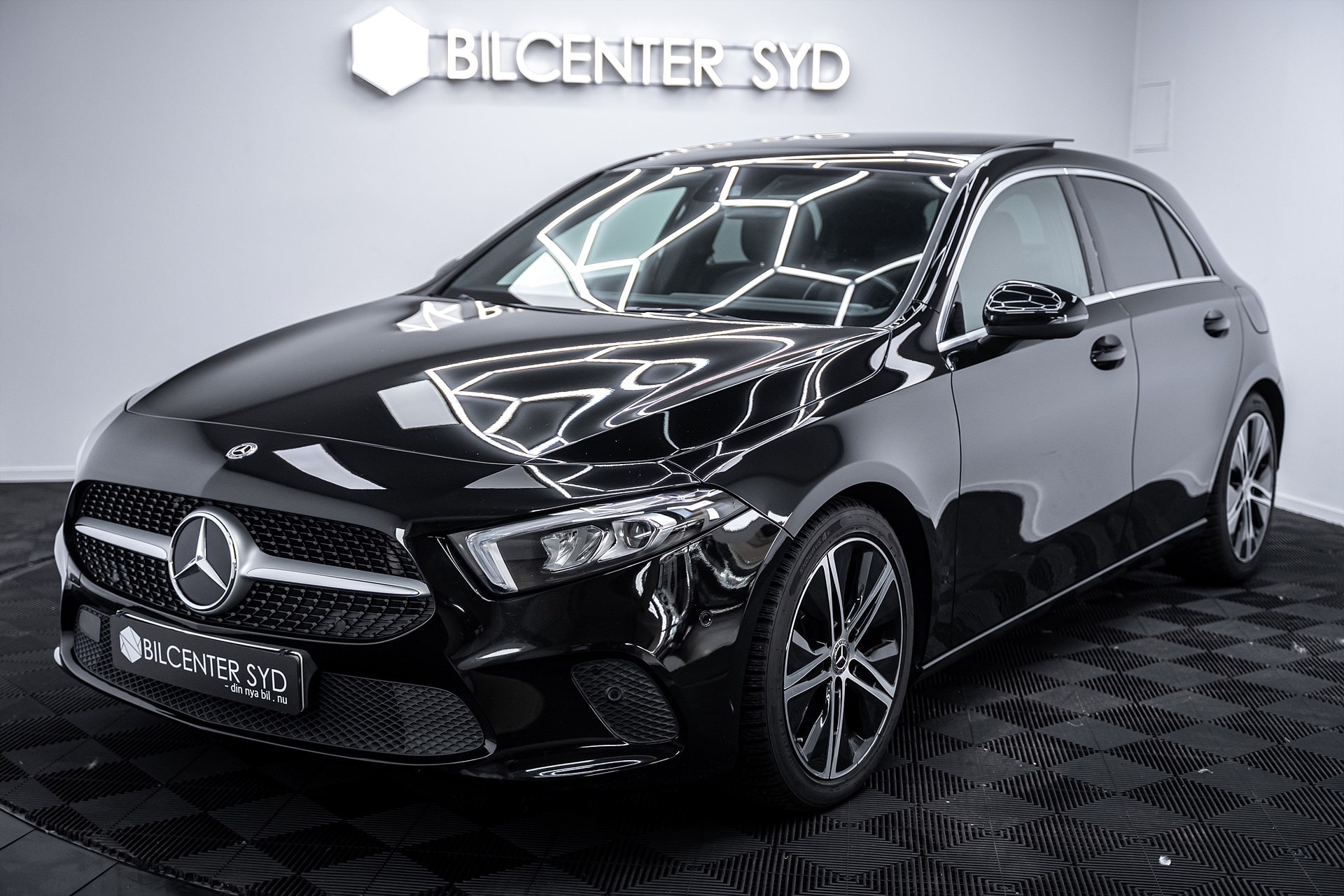 Mercedes-Benz A180 - bild 1