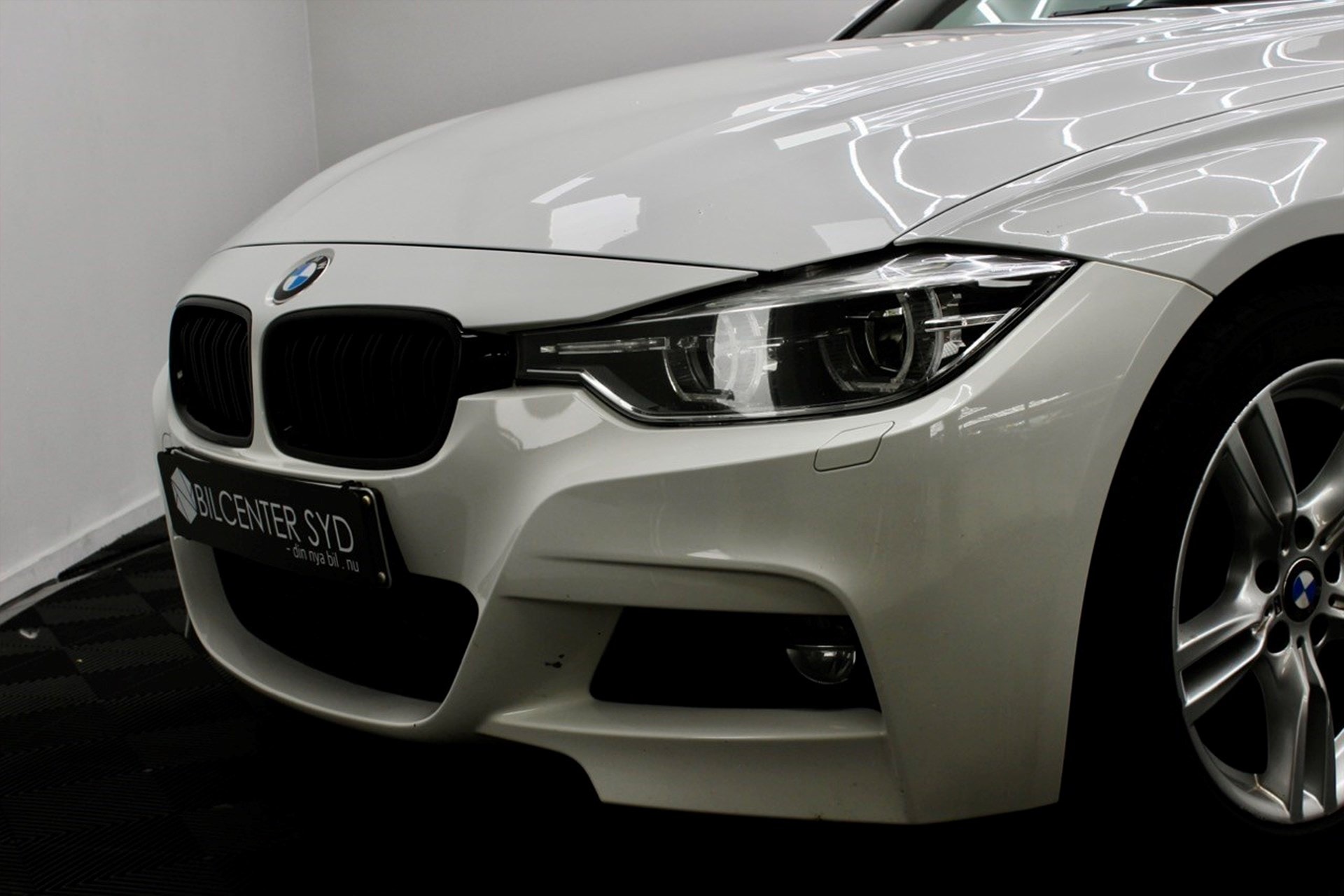 BMW 320 - bild 2