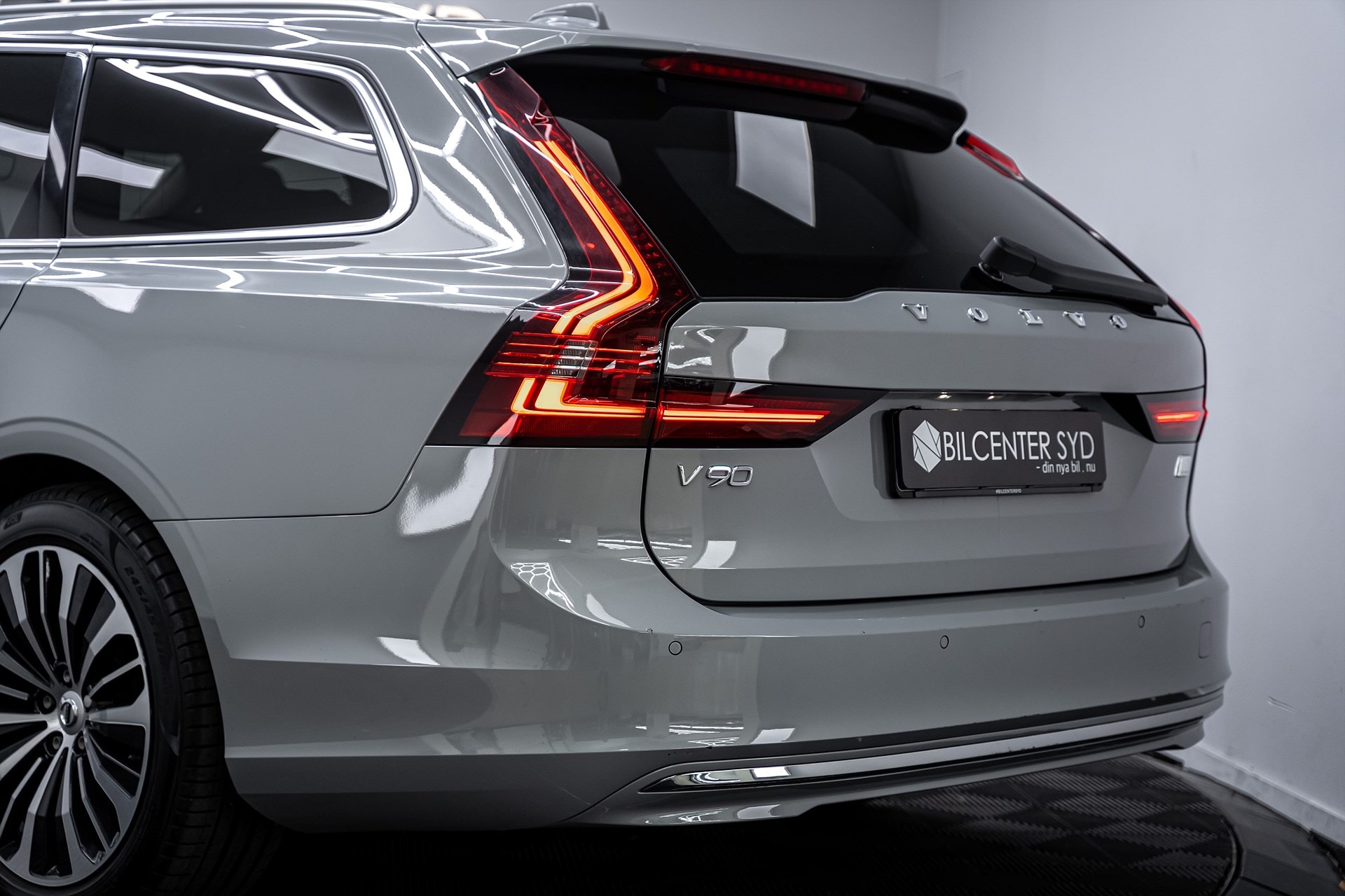 Volvo V90 - bild 12
