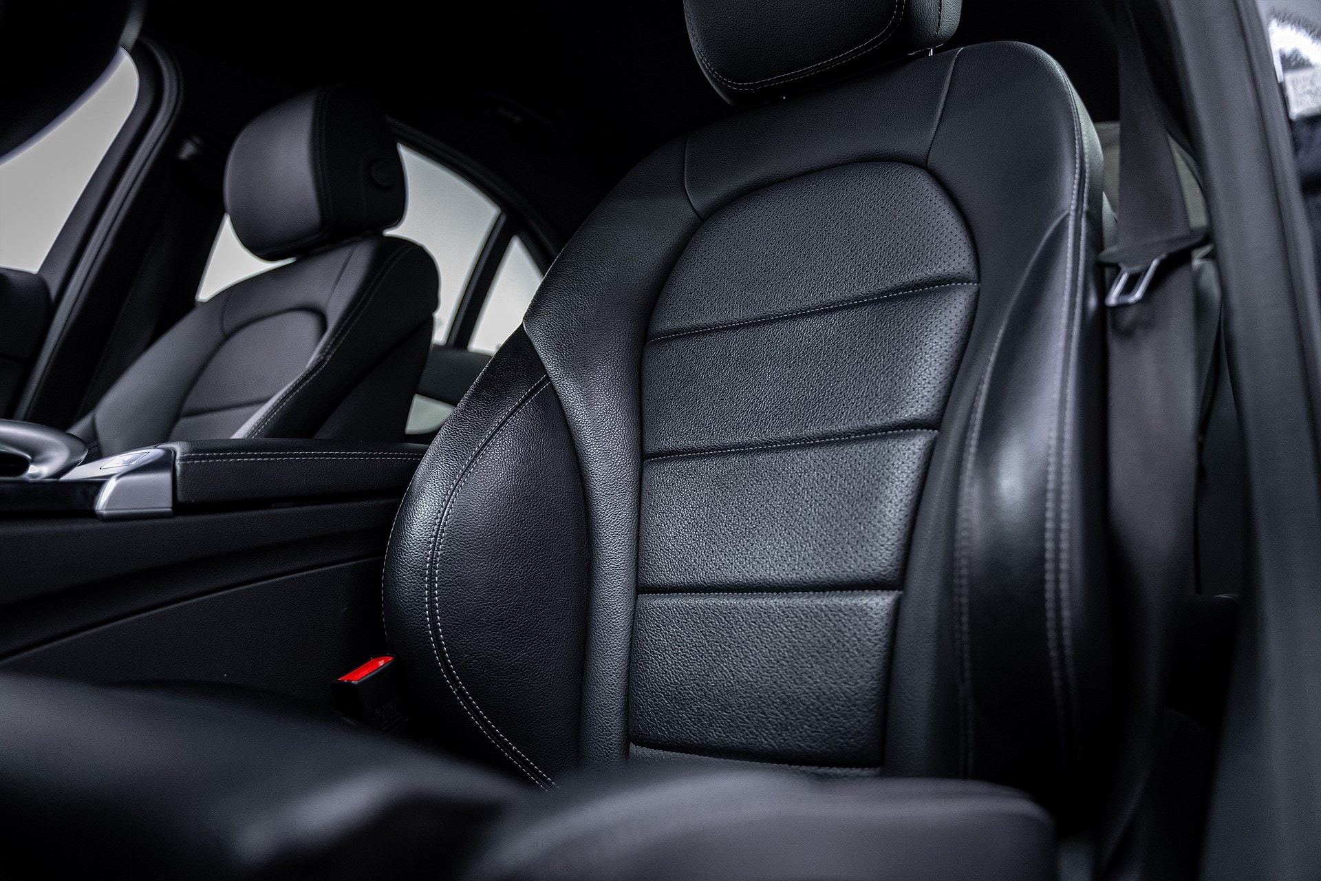 Mercedes-Benz C 220d - bild 23