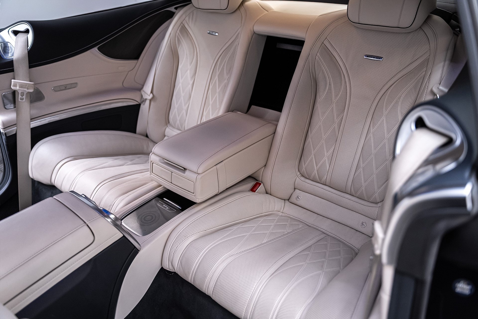 Mercedes-Benz S63 AMG - bild 24