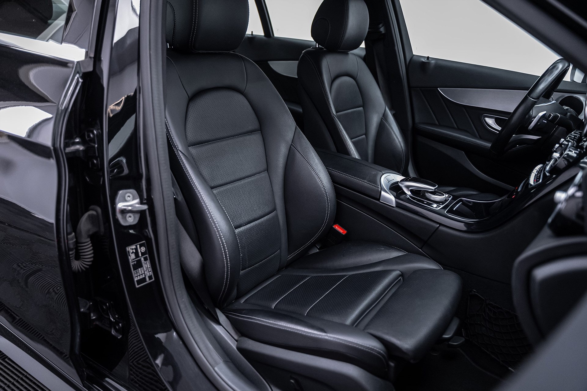 Mercedes-Benz C 220d - bild 27