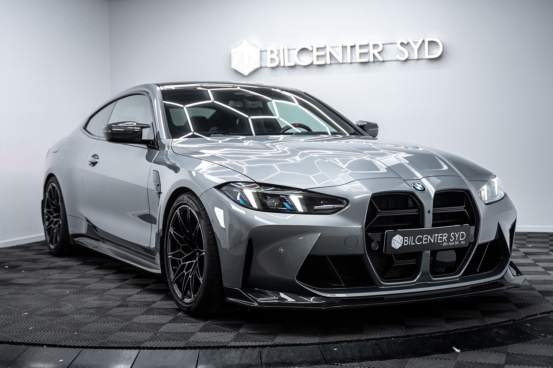 BMW M4 - bild 6