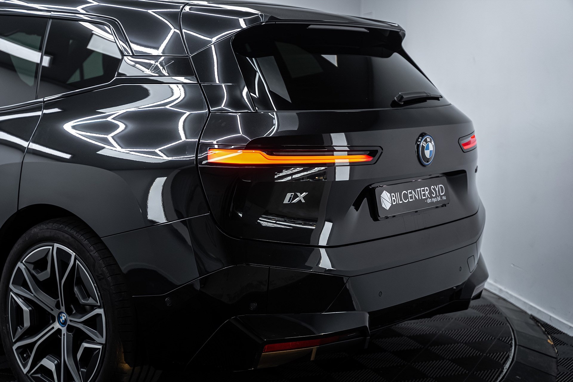 BMW iX - bild 12