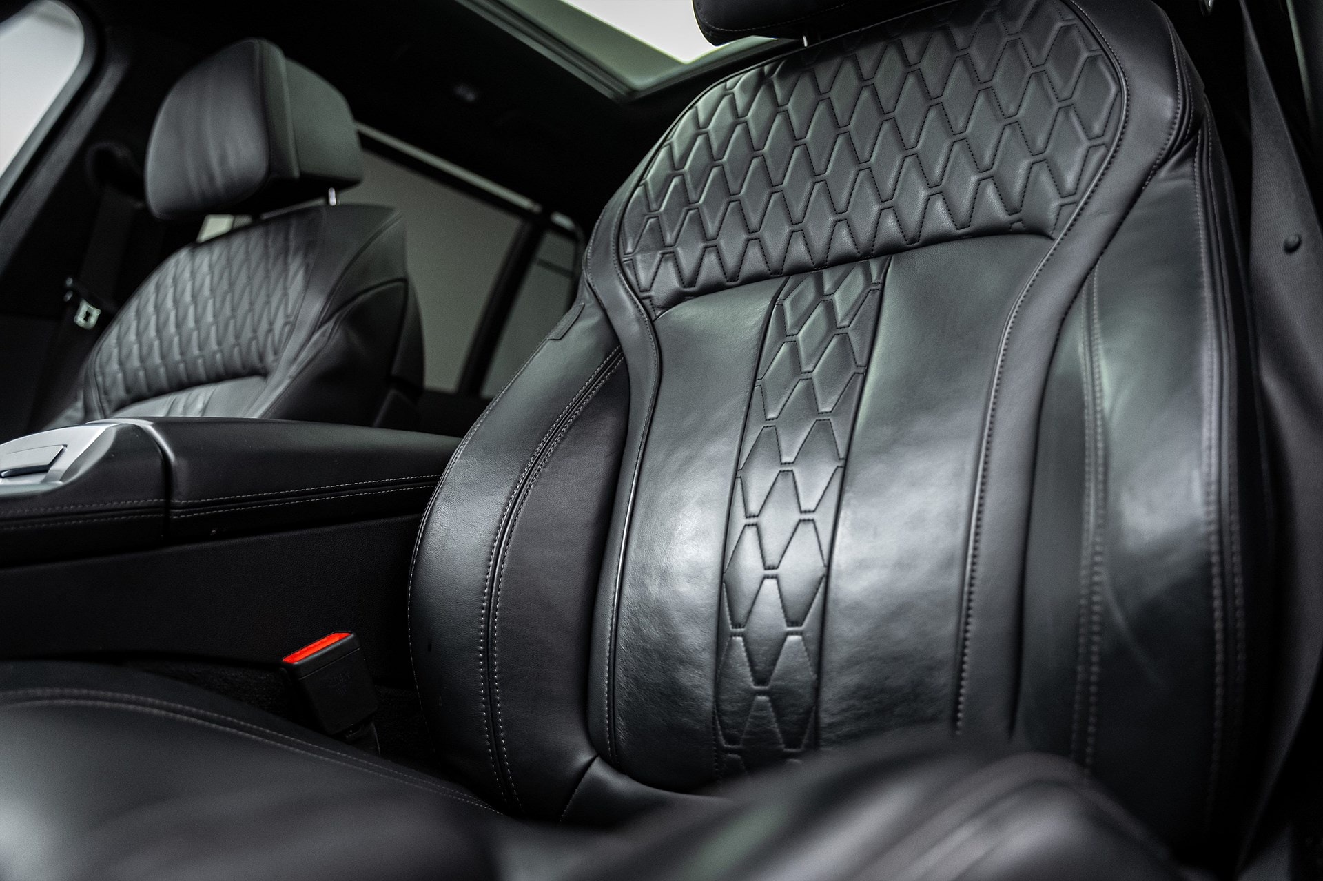 BMW X7 - bild 21