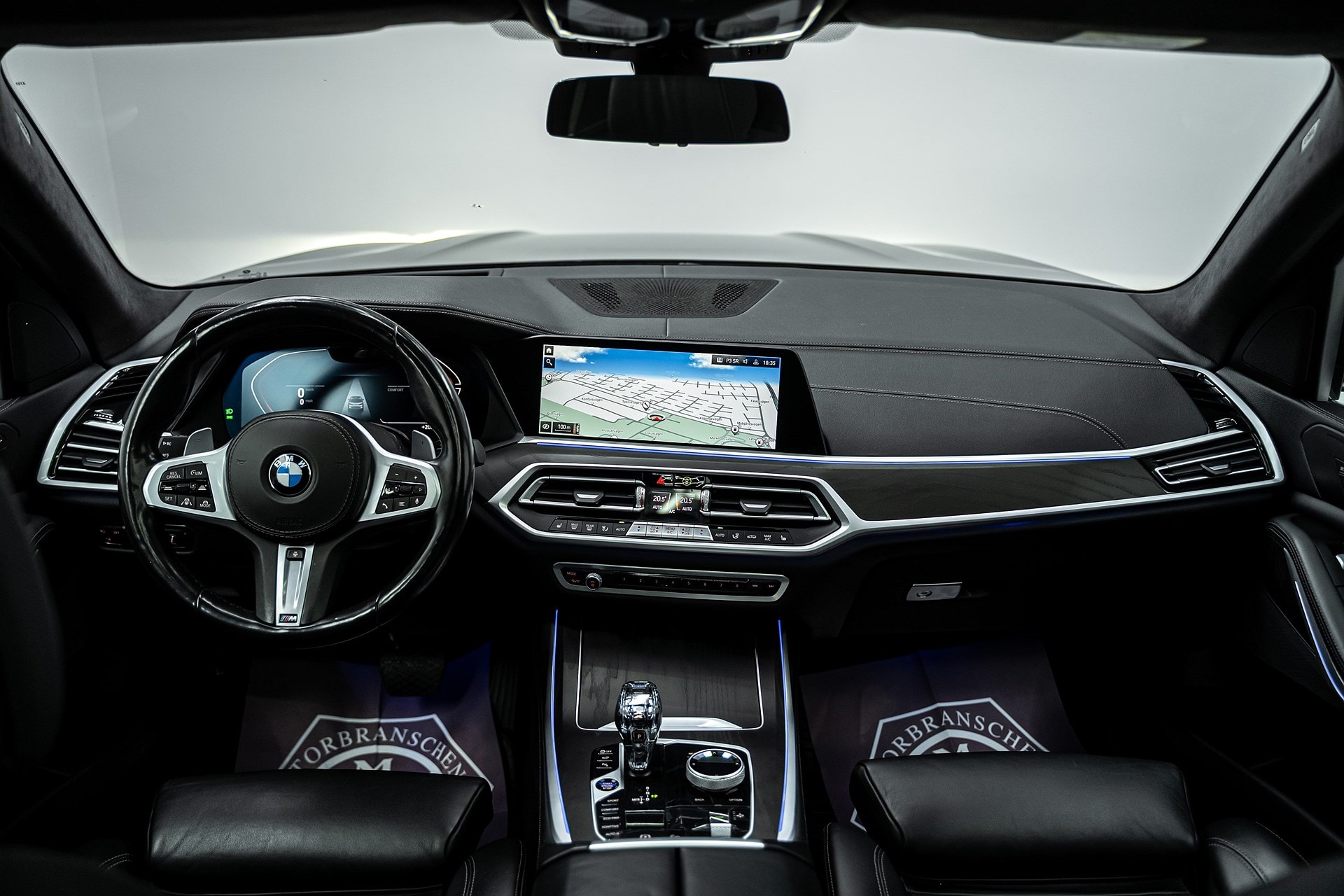 BMW X7 - bild 23