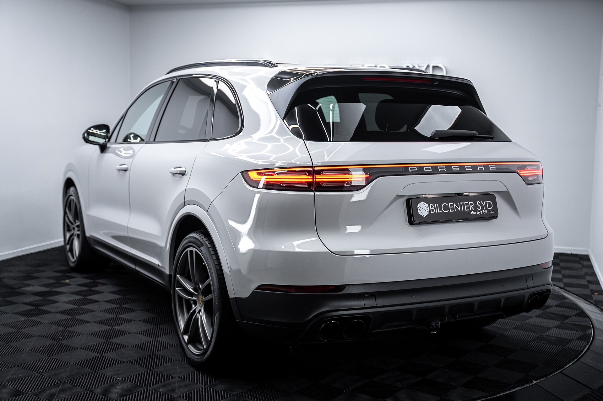 Porsche Cayenne - bild 8