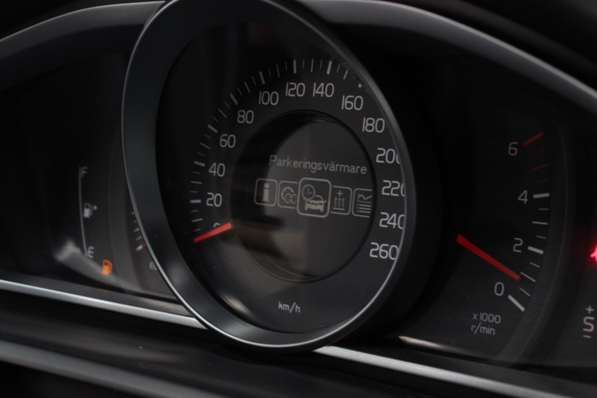 Volvo V40 - bild 16